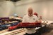BenoitPainchaud1 Benoît Painchaud, du club des trains G du Québec offre un point de comparaison pour la grosseur de l'échelle G des miniatures. Lettrage, couleurs et numéros sont strictement exacts.