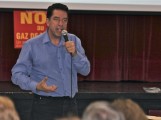Luc Villeneuve Luc Villeneuve de la Coalition des gaz de schiste Beauce-Etchemins, en conférence à Saint-Georges mardi dernier, pour informer sur les dangers de la fracturation et la nécessité de protéger notre eau potable.